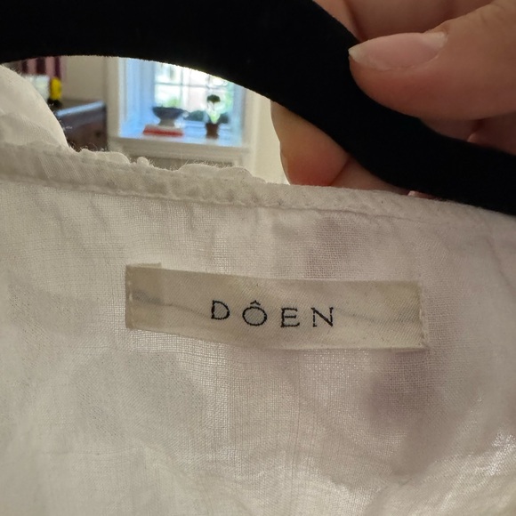 Doen Ivory Ruffle Blouse - Picture 2 of 3